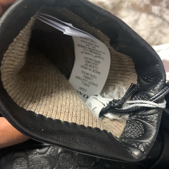 COACH Signature Leather Tech Gloves - Picture 7 of 16